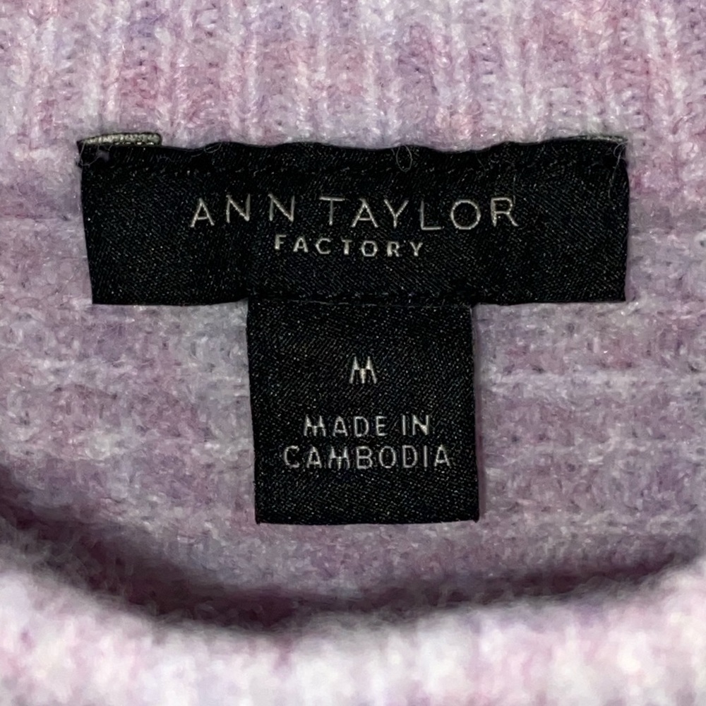 Ann Taylor Factory Cozy Ribbed Balloon Sleeve Sweater Size Medium - Picture 14 of 15